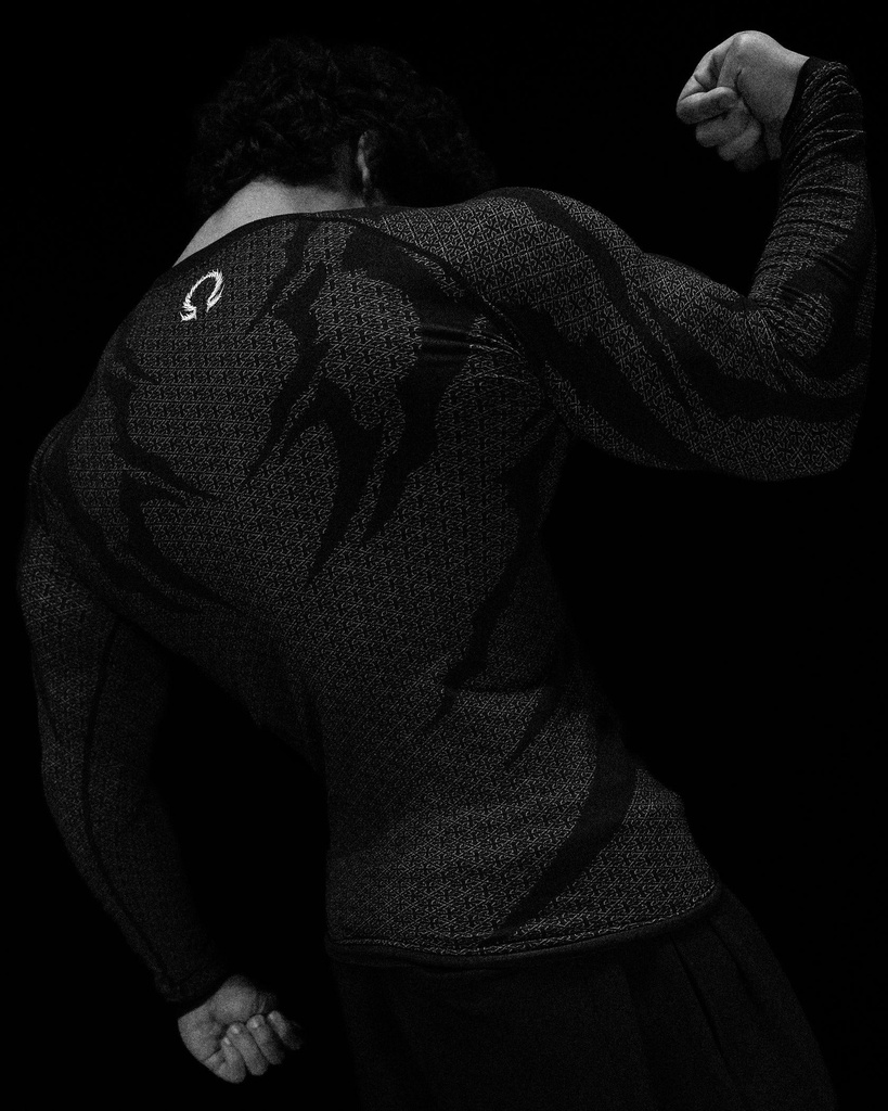 DOOM TECH™ ARMORED LONGSLEEVE COMPRESSIO (2)