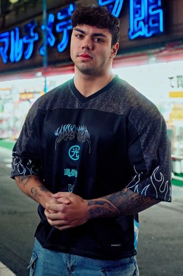 Yu-Gi-Oh!® Jersey-Blue Eyes (2)