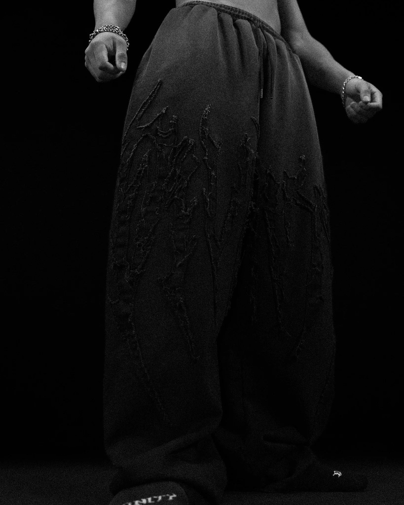 [DST-BNN-SHP-SWT-S] Destroyed Banana Shape sweatpants [SMOKE WASHED] (S)